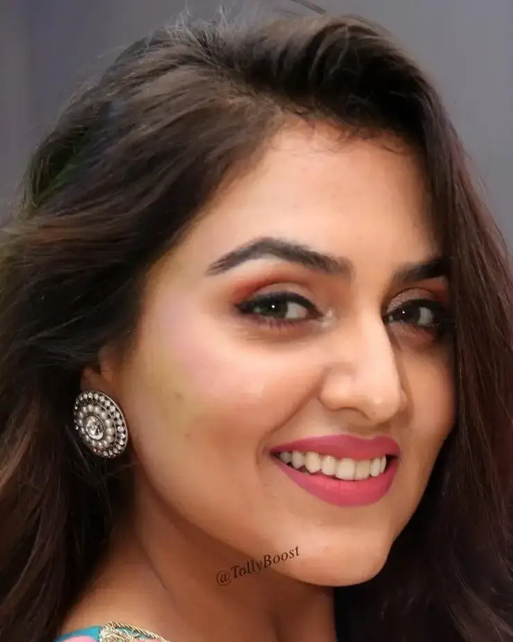 Gorgeous Indian TV Girl Ananya Soni Smiling Face Close Up